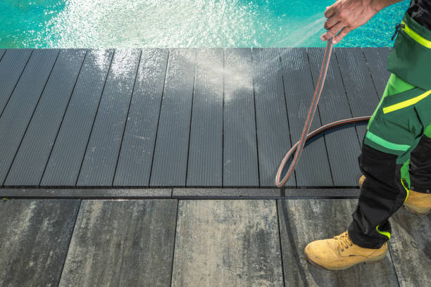 Best Garage Pressure Washing  in Heyworth, IL